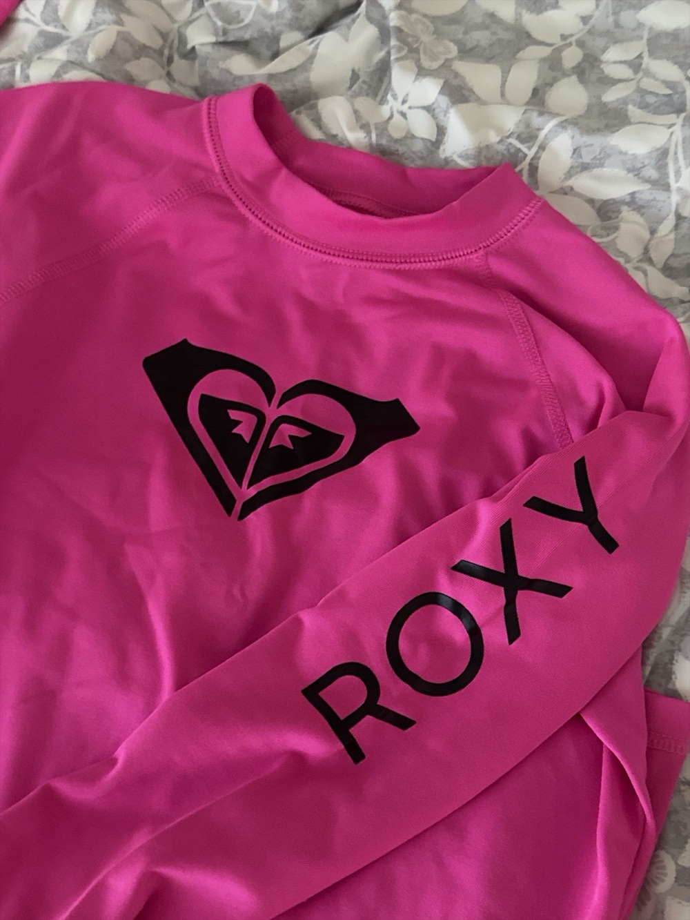 Roxy girls Hot Pink Crew Neck with Black Logo rashguard swimwear